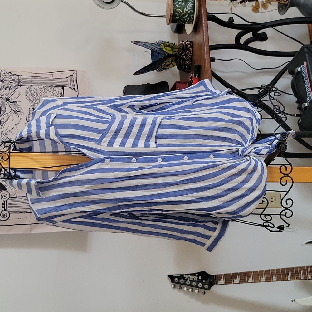Vixbe pinstriped blouse
